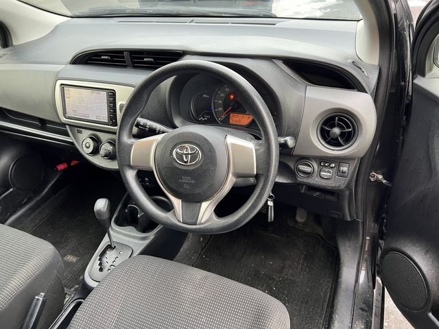 inside of car KSP130 - 2016 Toyota VITZ F - BLACK