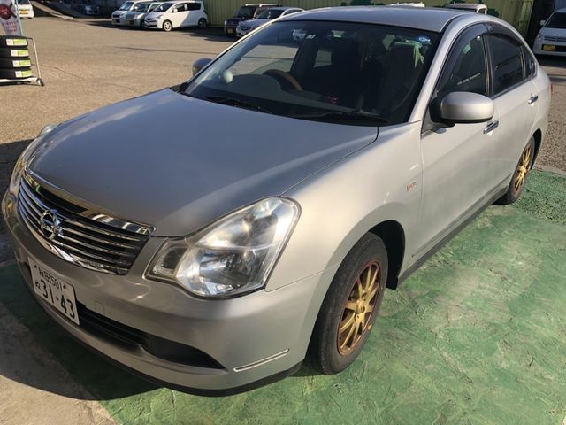front of car G11 - 2007 Nissan BLUEBIRD SYLPHY 15S - SILVER