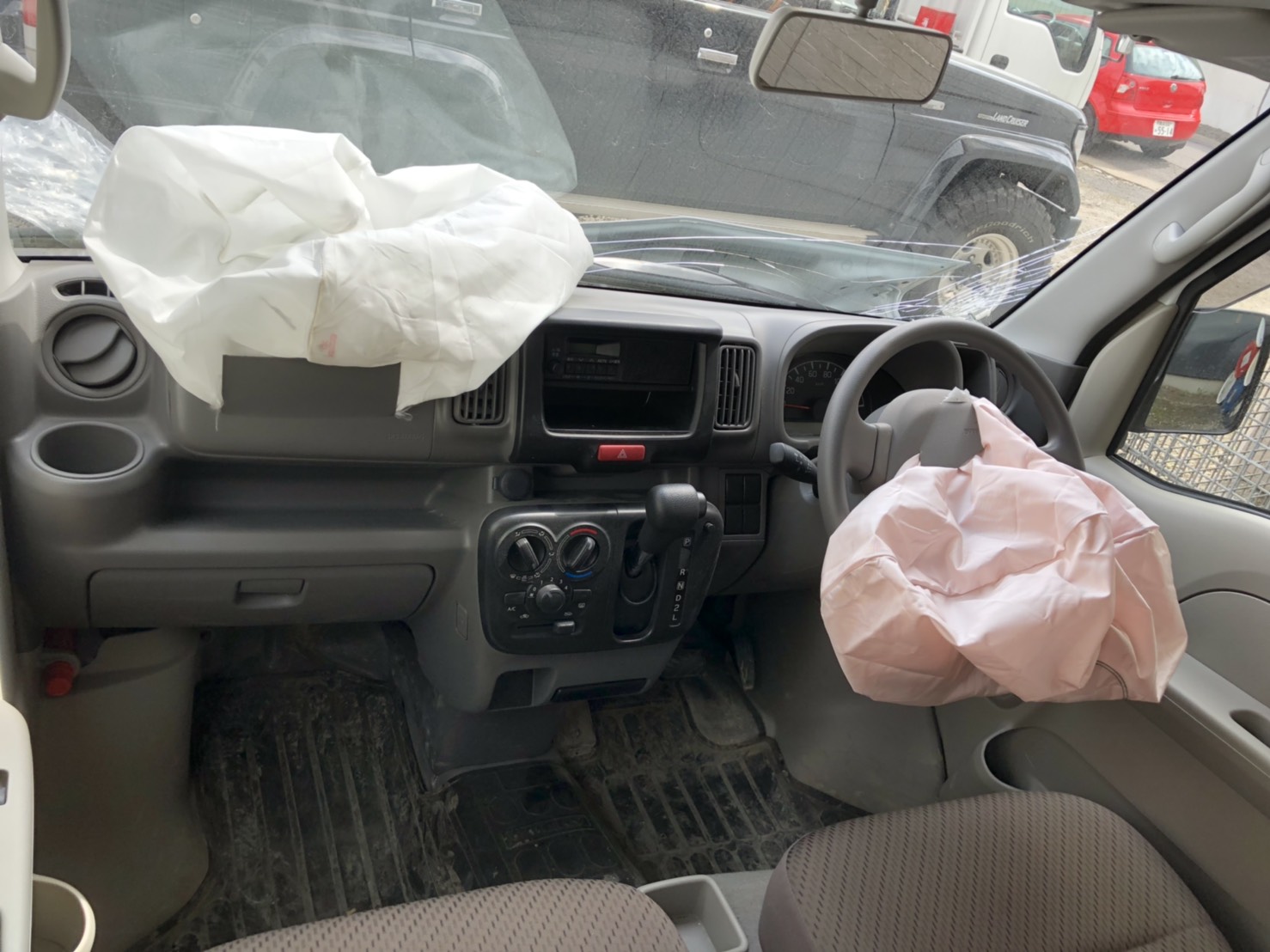 inside of car DA17V - 2018 Suzuki EVERY VAN HI ROOF - WHITE