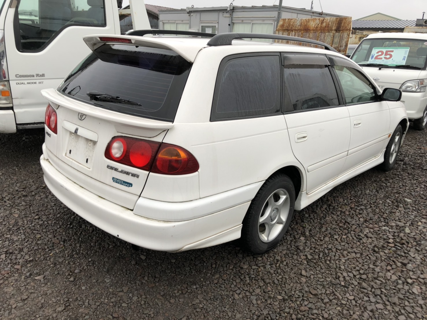 back of car ST210 - 1998 Toyota CALDINA  - WHITE